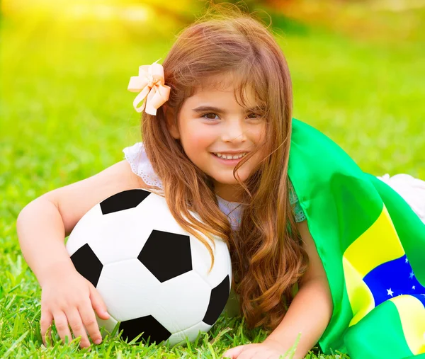 Fofo pequeno fã de futebol — Fotografia de Stock