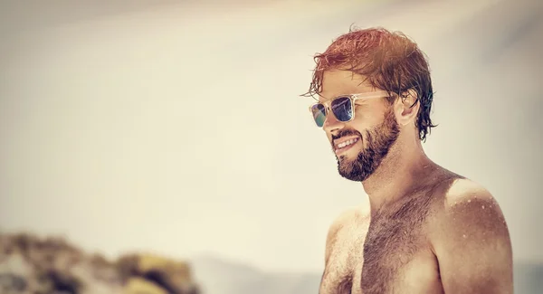 Retrato de homem bonito — Fotografia de Stock