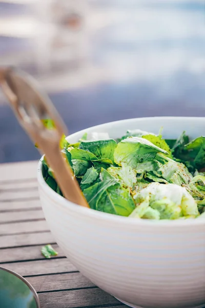 Salada verde saborosa — Fotografia de Stock