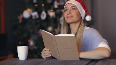 Evde Samimi Noel Arifesi 'nin FHD videosu
