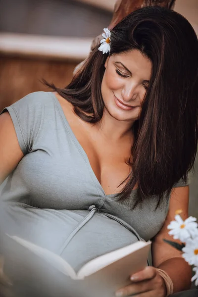 hamile kadının okuma kitabı