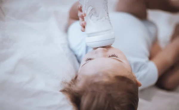 Sweet Baby Drinking Formula — Stock Photo, Image