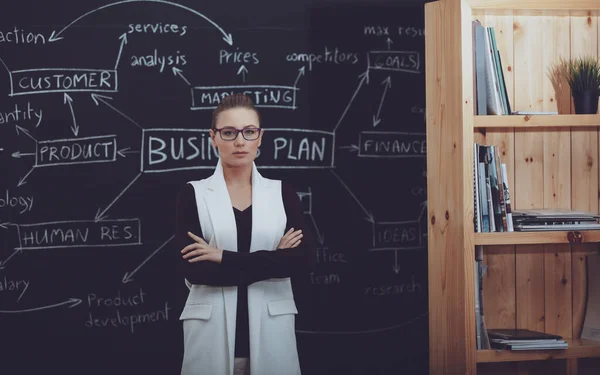 Serious Business Woman Holding Meeting Company Employees Business Coach Business — Fotografia de Stock