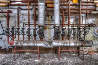 vanaları ile eski borular