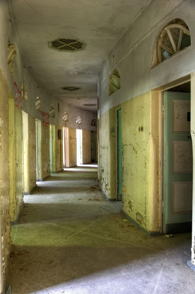 Old corridor in a Lost Place — Stock Photo, Image