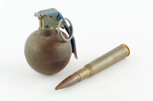 Cartouche et grenade — Photo