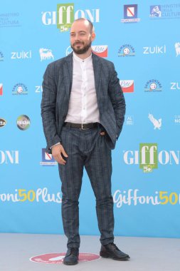 GiFFONI VALLE PİANA - 28 Temmuz 2021: Simone Ruzzo Giffoni Film Festivali 50 Plus - 28 Temmuz 2021 Giffoni Valle Piana, İtalya.