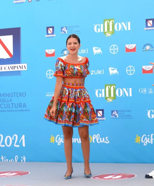 GiFFONI VALLE PIANA, İtalya - 28 Temmuz 2021: Sofya Scalia Giffoni Film Festivali 50 Plus - 28 Temmuz 2021 Giffoni Valle Piana, İtalya.