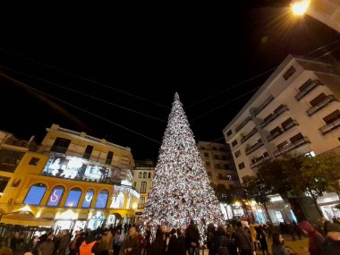 İtalya: Salerno 'daki Noel Ağacı manzarası, 5 Aralık 2021.