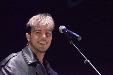 GIFFONI VALLE PIANA - 30 Nisan 2022: Antonio Fiordispino, Alex Fiordispino ve Daniele Mona Verde Giffoni 'deki Kolorlar' dan, 30 Nisan 2022 'de İtalya' nın Giffoni Valle Piana kentinde.