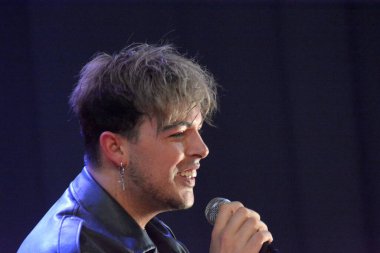 GIFFONI VALLE PIANA - 30 Nisan 2022: Antonio Fiordispino, Alex Fiordispino ve Daniele Mona Verde Giffoni 'deki Kolorlar' dan, 30 Nisan 2022 'de İtalya' nın Giffoni Valle Piana kentinde.