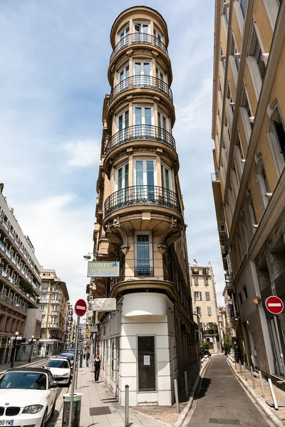 Gammalt hotell med intressant arkitektur i nice i Frankrike — Stockfoto