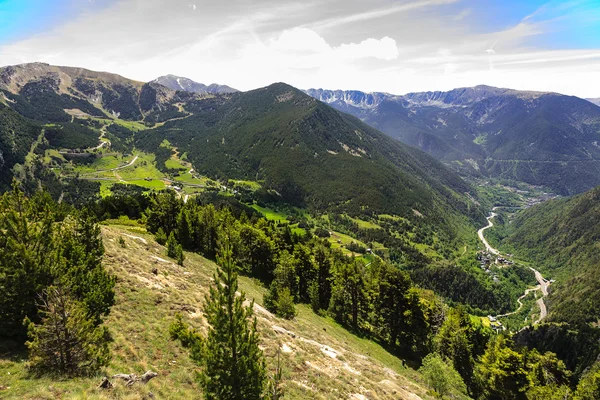 The beauty of the Pyrenees — Stock Photo, Image