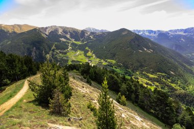 Pyrenees andorra güzelliği