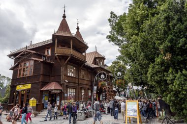 bulutlu bir günde Villa poraj