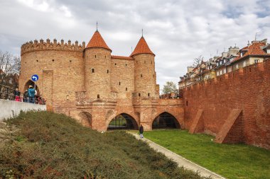 Barbican kapısı, Varşova