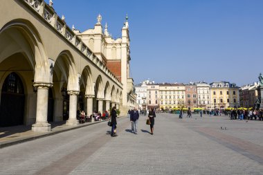 sukiennice, Krakow bezi hall yan görünüm
