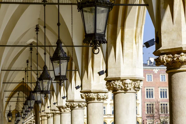 Iluminación de gas histórica y eficiente de Cloth Hall —  Fotos de Stock