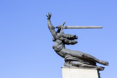 Varşova kahramanları Anıtı