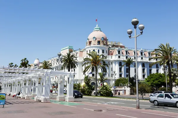 Hotel Negresco and Promenade des Anglais — стоковое фото