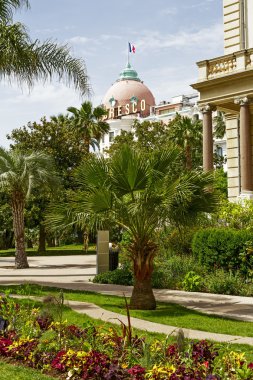 정원에서 호텔 negresco 보기의 돔