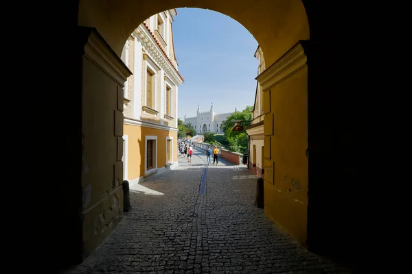 Lublin Polska Września 2021 Stara Brama Miejska Utwardzony Szlak Prowadzący — Zdjęcie stockowe