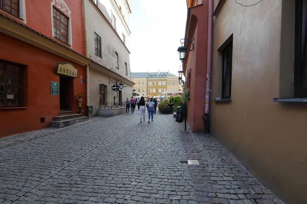 Lublin Polska Września 2021 Brukowana Ulica Prowadzi Kierunku Rynku Starego — Zdjęcie stockowe