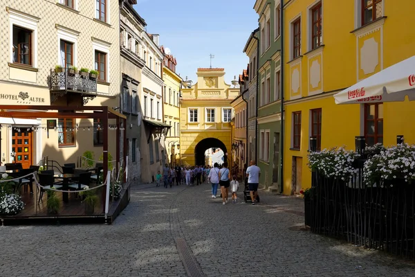 Lublin Polônia Setembro 2021 Portão Cidade Velha Uma Trilha Pavimentada — Fotografia de Stock