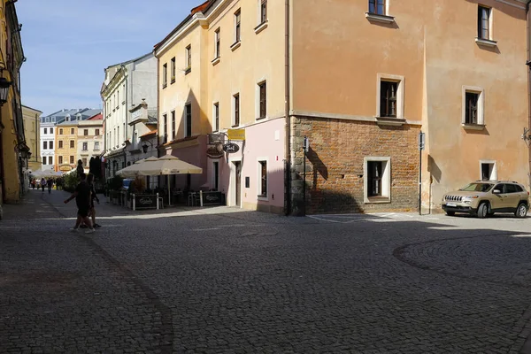 Lublin Polsko Září 2021 Staré Městské Domy Jsou Obou Stranách — Stock fotografie