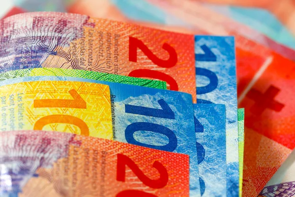 Birbirlerinin Yanına Yerleştirilmiş Bir Grup Sviçre Frangı Banknotları Chf Kağıt — Stok fotoğraf