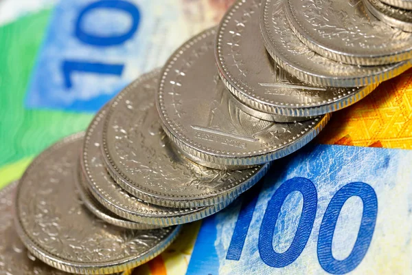 Швейцарські Гроші Монети Були Складені Банкнотах Chf — стокове фото