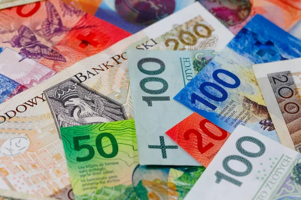 Швейцарські Польські Гроші Банкноти Польського Злотого Швейцарського Франка Були Поміщені — стокове фото