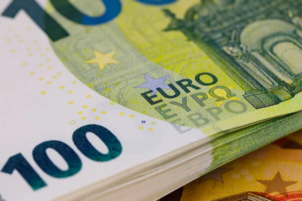 欧洲联盟的钞票 欧元钞票不是用纸做的 而是用纯棉纤维做的 以提高钞票的耐久性 欧元货币 — 图库照片