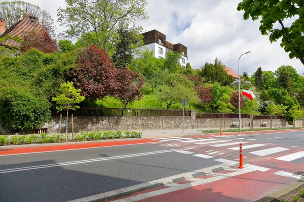 Gdingen Polen Mai 2022 Die Stadtstraße Auf Der Der Zebrastreifen — Stockfoto