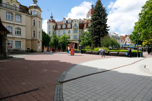 Sopot Polônia Maio 2022 Edifícios Longo Famosa Avenida Que Leva — Fotografia de Stock