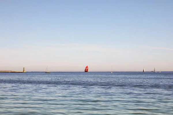 Gdynia Poland June 2022 Shore Gdynia Sailboats Visible Distance Horizon — Foto Stock