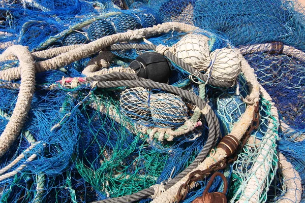 Redes y artes de pesca en el mar —  Fotos de Stock