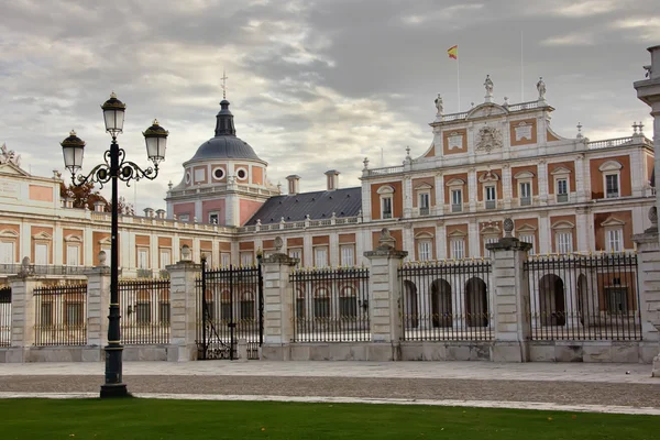 Pałac aranjuez, głównej fasady, Madryt, Hiszpania — Zdjęcie stockowe