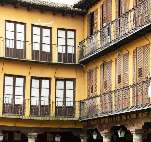 Detalle de edificios típicos de la ciudad de Lugo, España — Foto de Stock