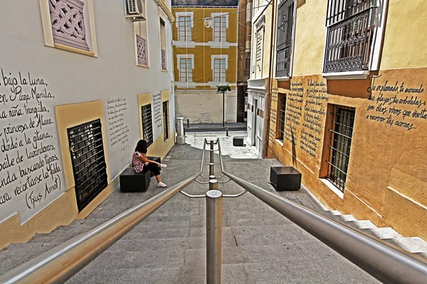 Типичные здания города Аликанте Испания — стоковое фото