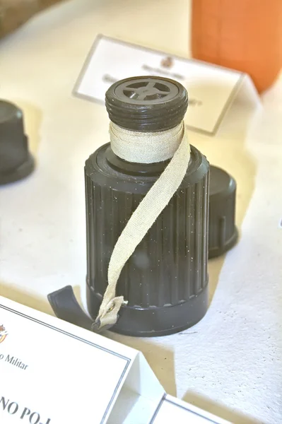 Μικρό χειροβομβίδα κορδέλα σύστημα — Φωτογραφία Αρχείου