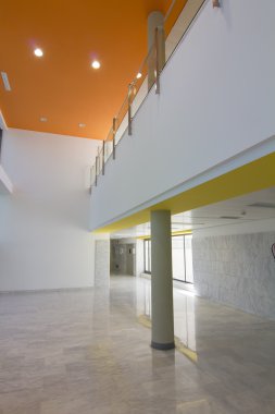 geçiş modern hastanede büyük bir yer