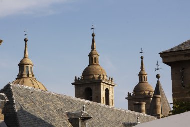 Manastır escorial steeples, çatı arasında m çıkıntı