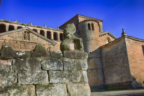 Collegiate Church of Santa Juliana in Santillana del Mar, Spain — Stock Photo, Image