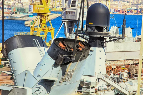 Doppelkamin im Kriegsschiff — Stockfoto