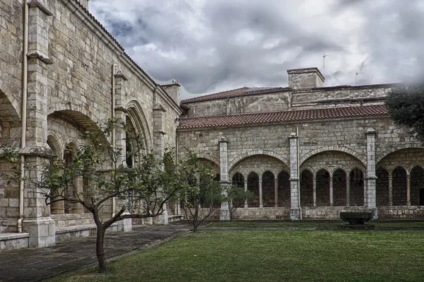 Catedral y claustro de Nuestra Señora de la Asunción en Santande —  Fotos de Stock