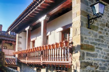 Dünya Mirası Kent santillana del Mar'ın tipik evlerde,
