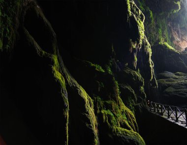 inanılmaz mağara, taş İspanya Manastırı Parkı içinde