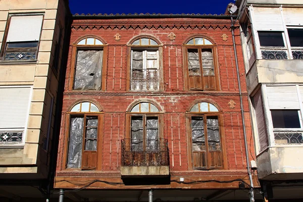 유명한 사람들이 폭스 데 캄포, 유명한 스페인의 전형적인 주택 — 스톡 사진