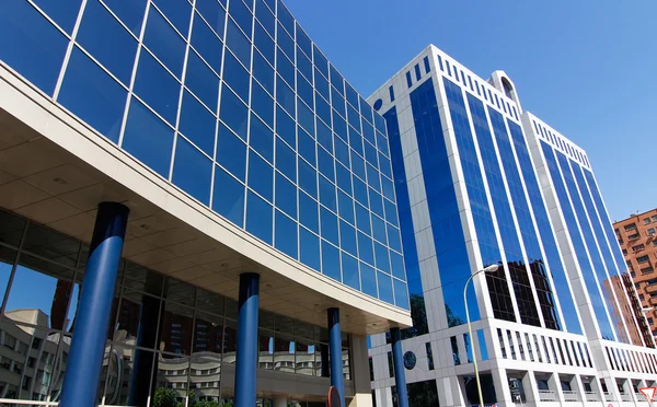 MADRID, SPAIN OCT 15: Modern building with glass architecture on — Stock Photo, Image